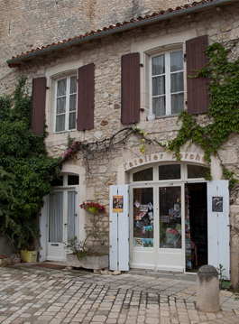 L'atelier perché voisin de la Grange aux Loups